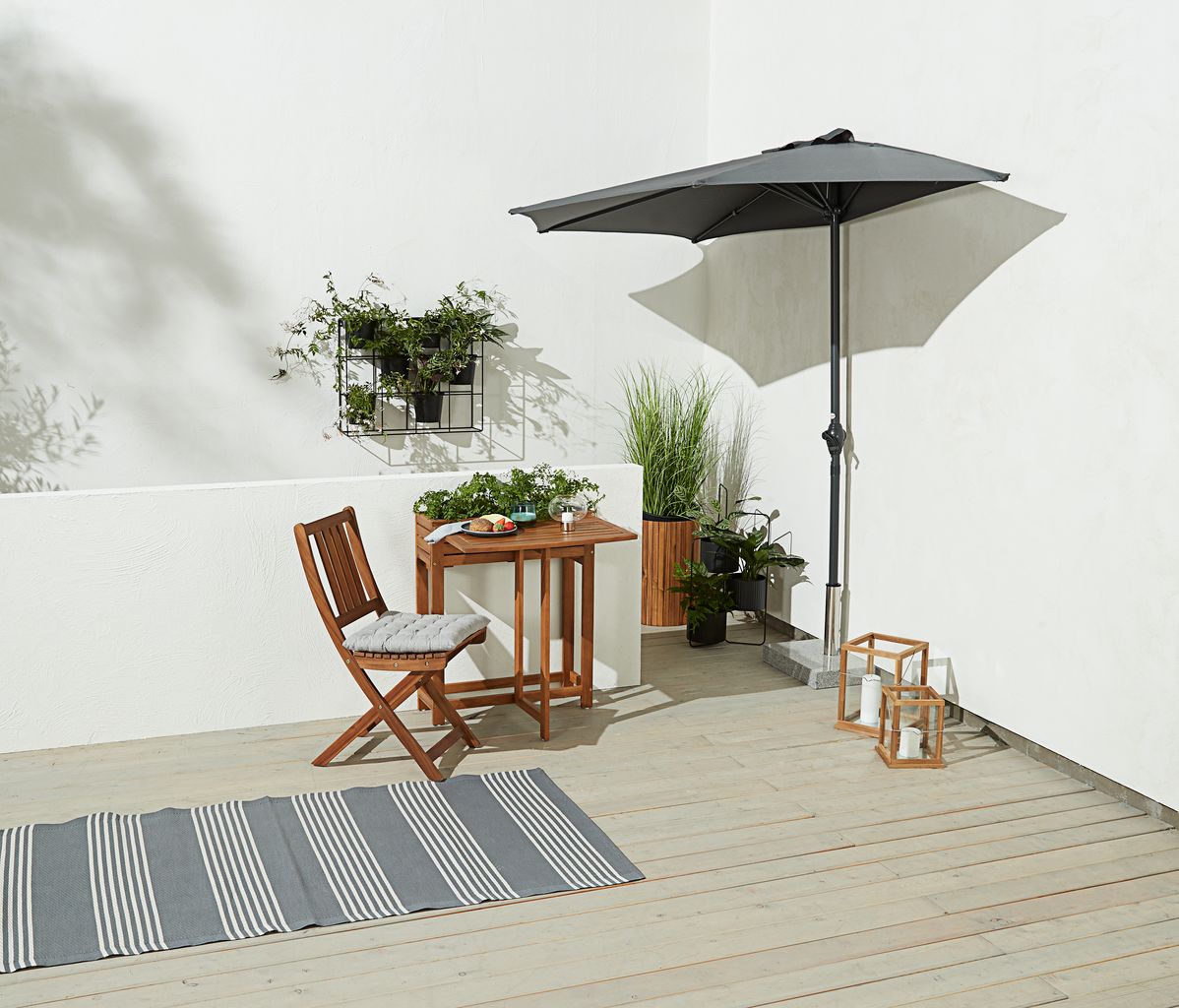 Folding table VANDREFALK 64x63 hardwood - JYSK