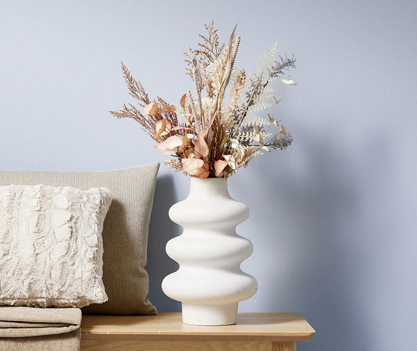 Practical decoration with artificial plants JYSK