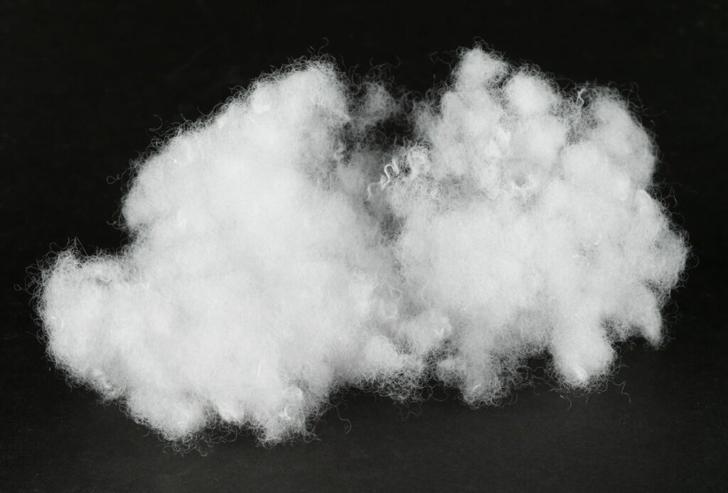 Pillow filling in bag 300g ball fibre JYSK