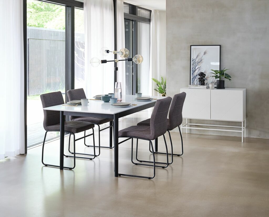 Dining table MARSTRAND L180/260 wh/black JYSK