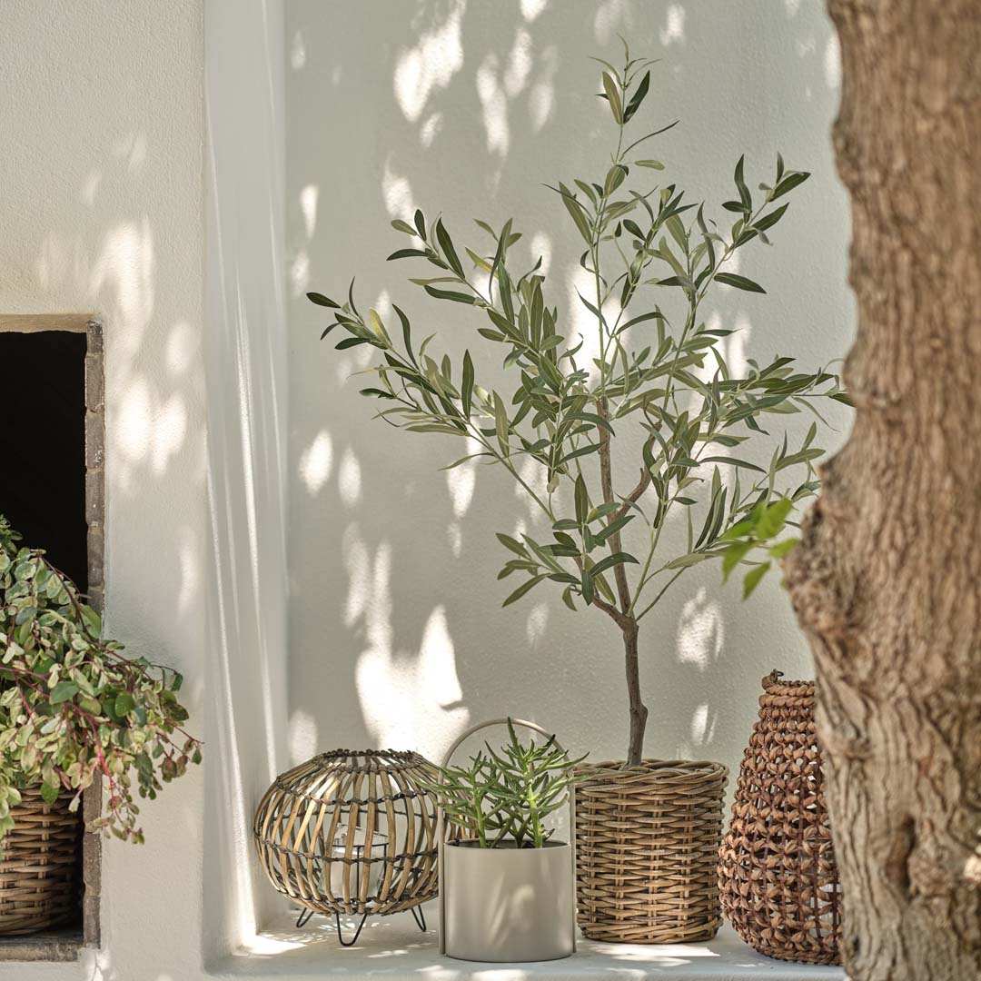 Image showcasing Designing outdoor spaces with a mix of indoor-outdoor décor - JYSK