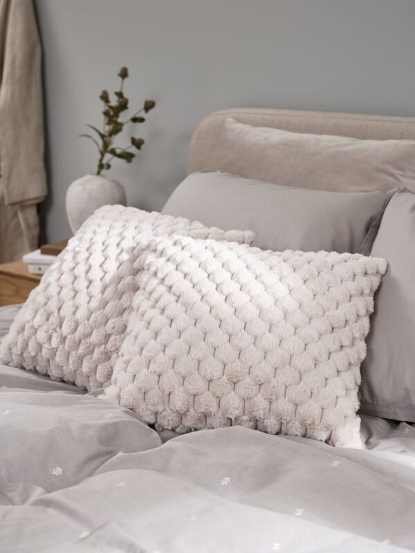 Cushion HVIDBLOMME 45x45 beige - Image 3