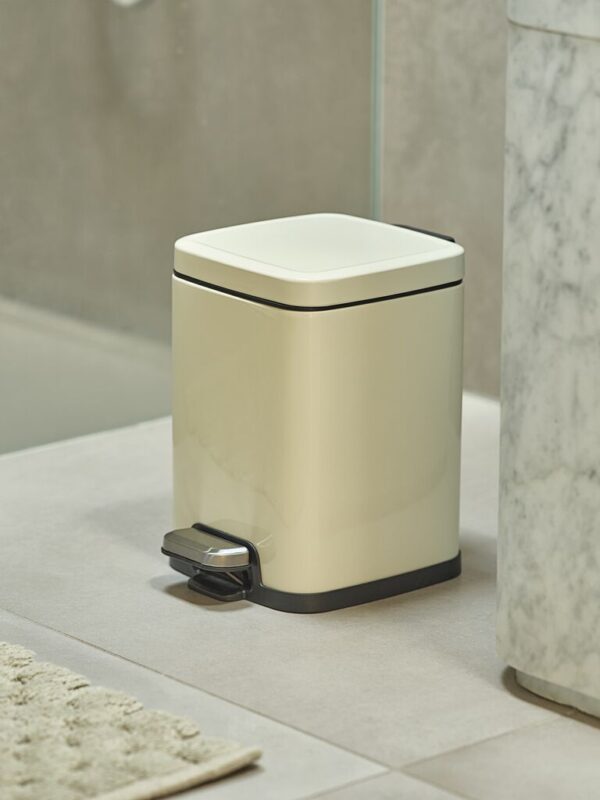 Pedal bin HALLEN 5L with softclose cream - Image 3