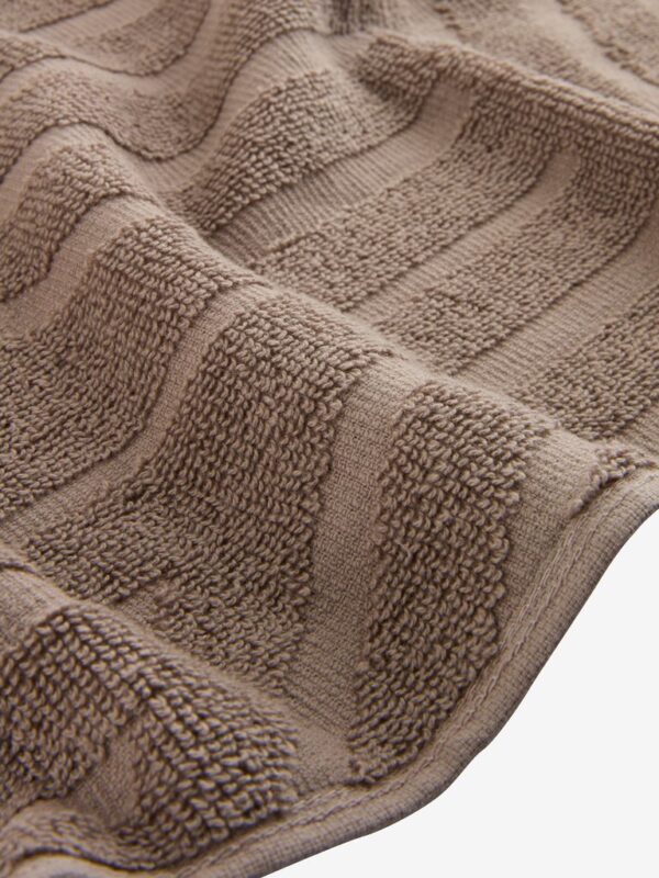 Bath towel IDALA 65x130 dark sand - Image 6