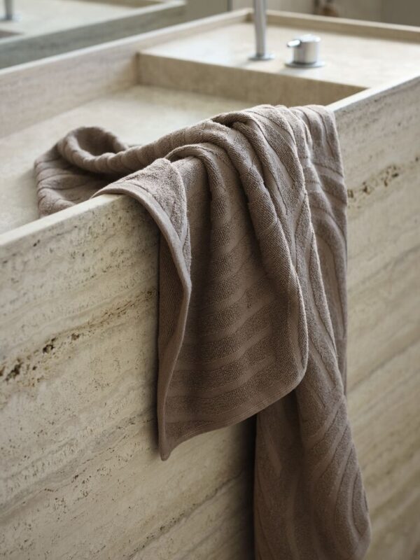 Bath towel IDALA 65x130 dark sand - Image 3